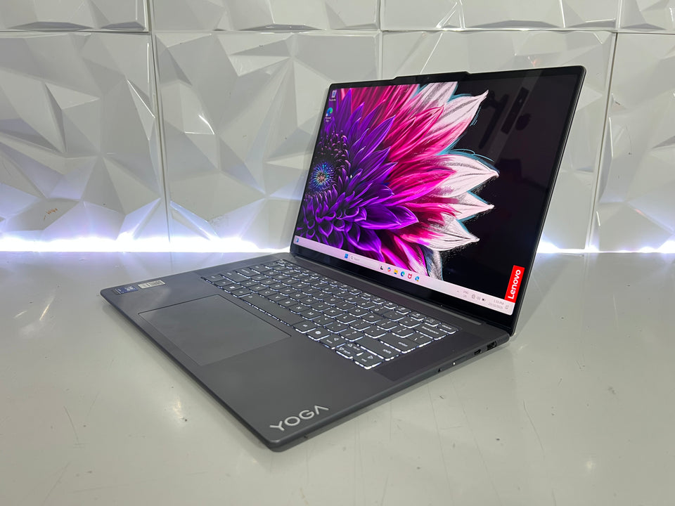 Lenovo Yoga Slim 7i TS Aura Edition - Ultra 7 258V - 32GB RAM - 1TB SSD - 2.8K 120Hz OLED