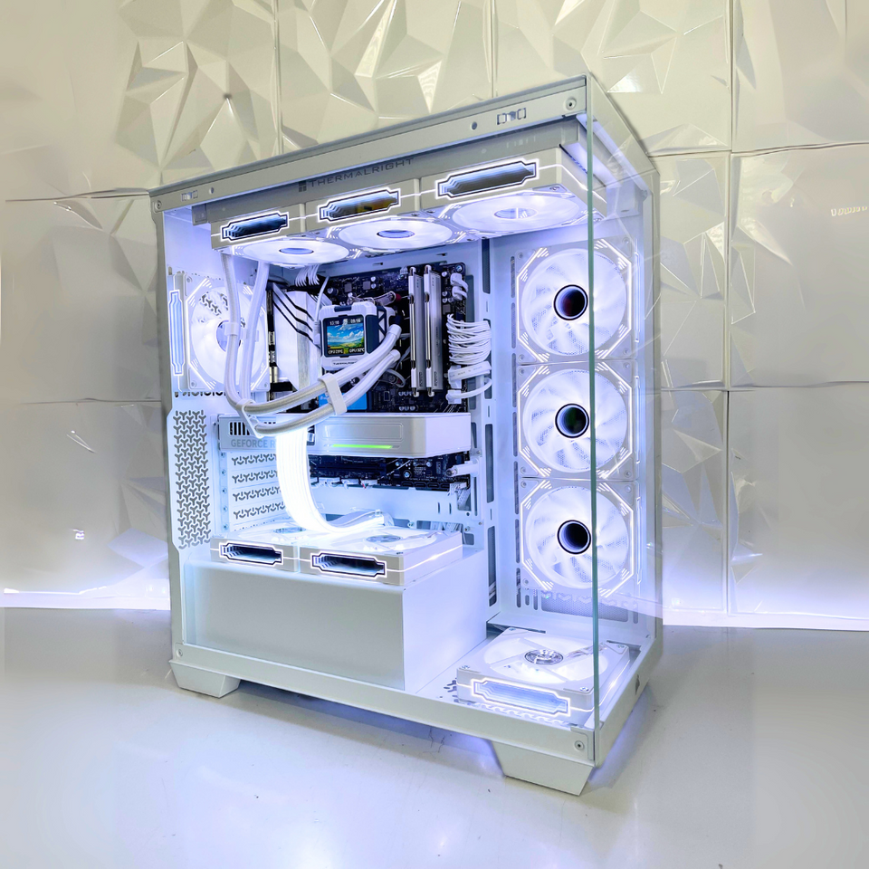 🔥SALE🔥Frost Fusion PC – RTX 5070/5070 Ti - R5-7500F – 7800X3D - 9800X3D