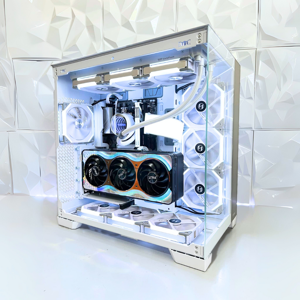 LIAN Li x ANTEC PC - RTX 5080 16GB - R7-7800X3D -R9-9950X3D - Intel Ultra