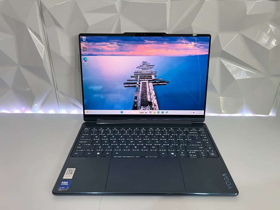 Lenovo Yoga 9i 14' Aura Edition - Ultra 7 258V - 32GB RAM - 1TB SSD - 4K OLED - 1Y WTY