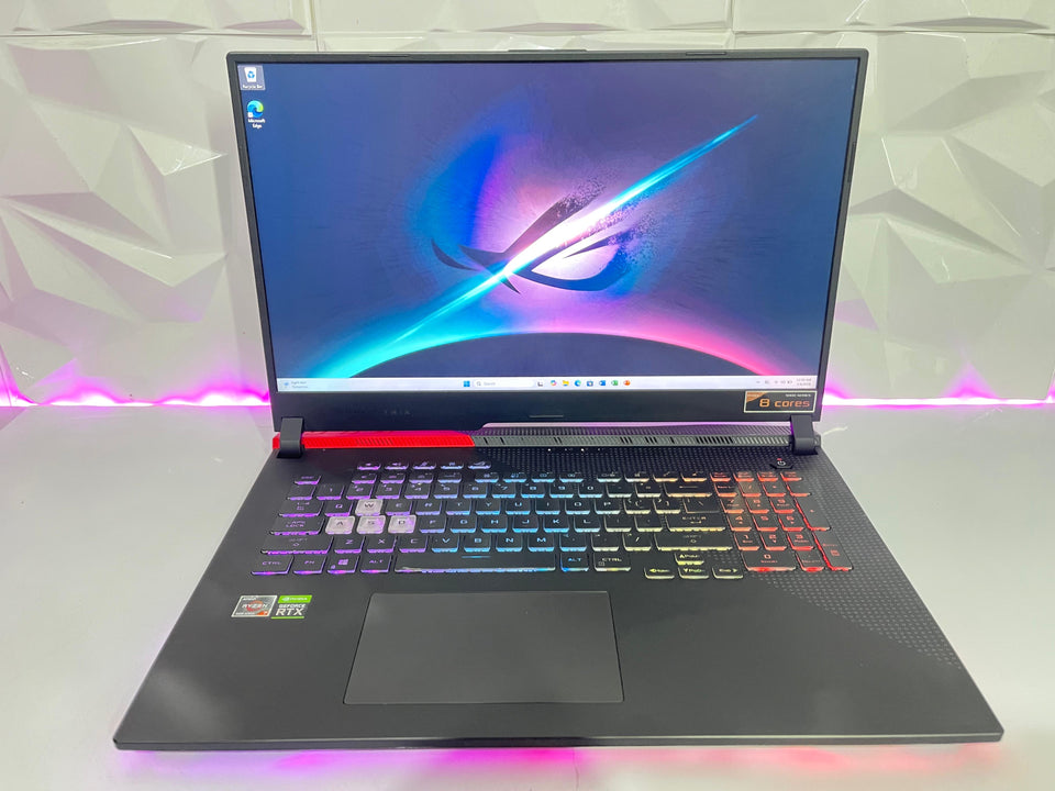 Asus ROG Strix G713 - RYZEN 7 5800H - RTX 3050 - 32GB RAM - 512GB SSD - 144Hz