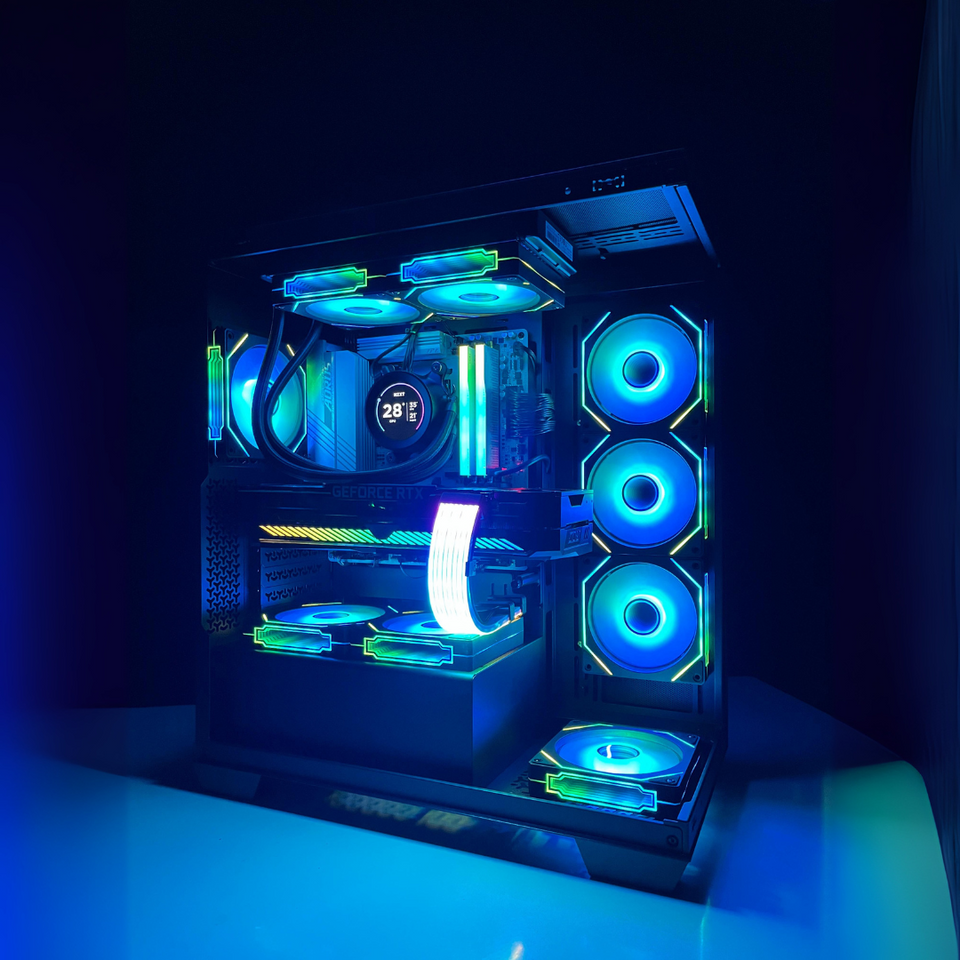 DARK FUSION II AI GAMING PC - RTX 5090 - RYZEN 7800X3D/9950X3D & INTEL ULTRA