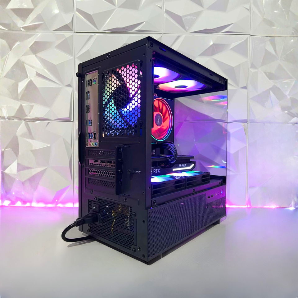 🈹MONTHLY SALE🈹Mini Prism - RTX 5070 - RYZEN 7-7800X3D - 32GB DDR5 - 1TB SSD