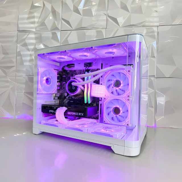 HYPE SNOW PC - RTX 5080 - R7-7800X3D - R9-9950X3D - Intel Ultra