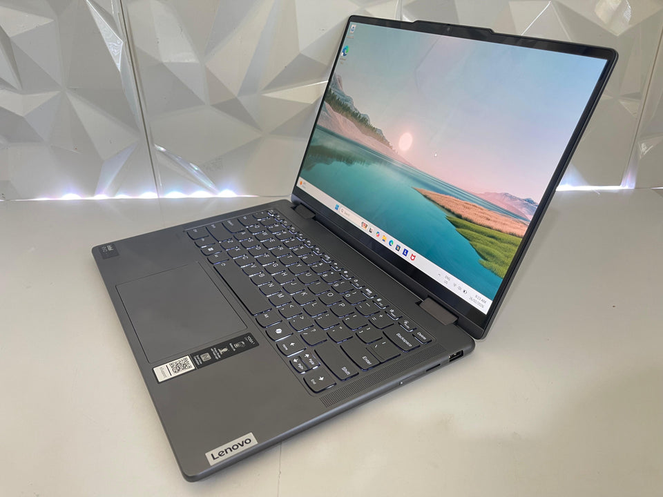 Lenovo Yoga 7 2in1 TS - Ultra 5 135H - 16GB RAM - 512GB SSD - OLED Display