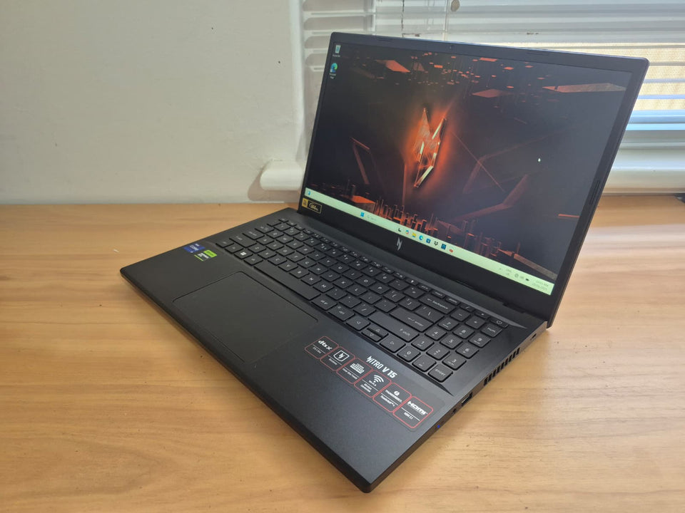 š„BLACK FRIDAYš„Acer Nitro V 15 - i9-13900H - 32GB DDR5 - 1TB SSD - RTX 4050 6GB - 144Hz