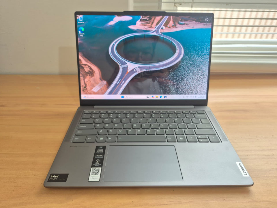 Lenovo Yoga Slim 7i - Intel Core Ultra 7 155H - 16GB RAM - 1TB SSD - OLED Display - 100% Battery
