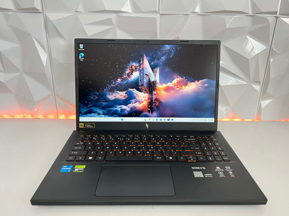 Acer Nitro V15 2025 - RTX 5050 8GB - i5-13420H - 32GB RAM - 1TB SSD - 165Hz