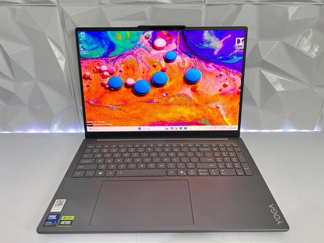 Lenovo Yoga Pro 9i Aura Edition - Ultra 7 - RTX 5050 - 32GB DDR5 - 1TB - 2.8K 120Hz