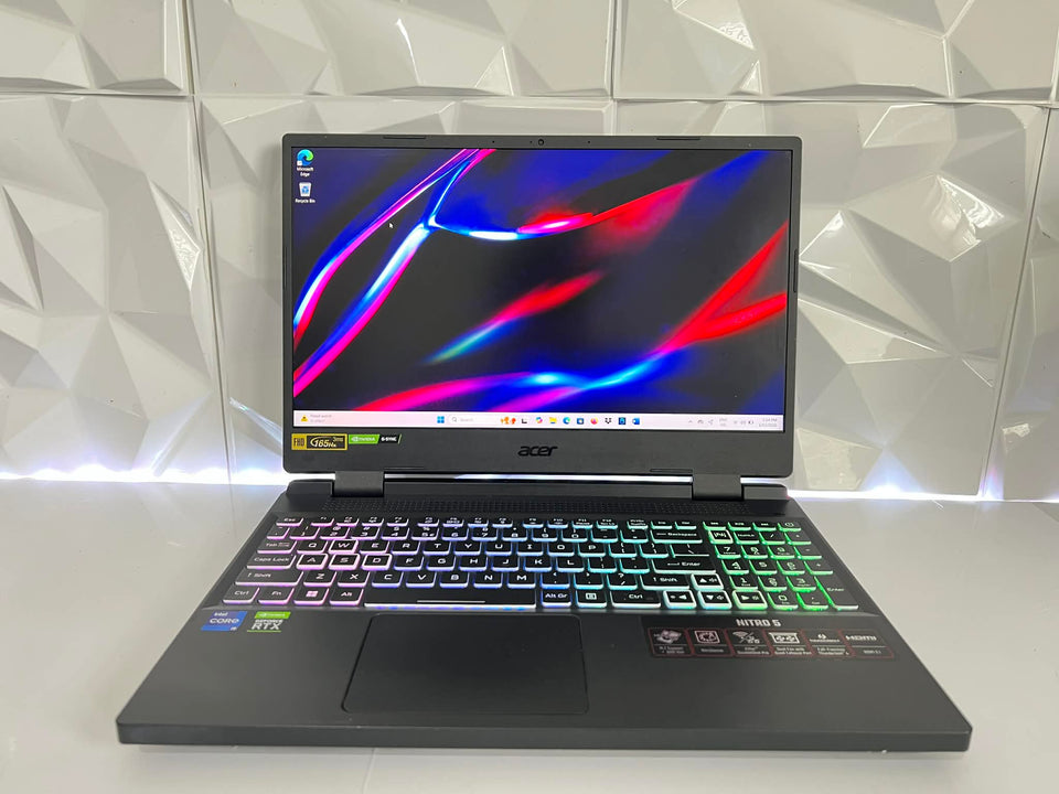 Acer Nitro 5 - i9-12900H - RTX 3060 MaxP - 16GB DDR5 RAM - 512GB SSD - 165Hz FHD