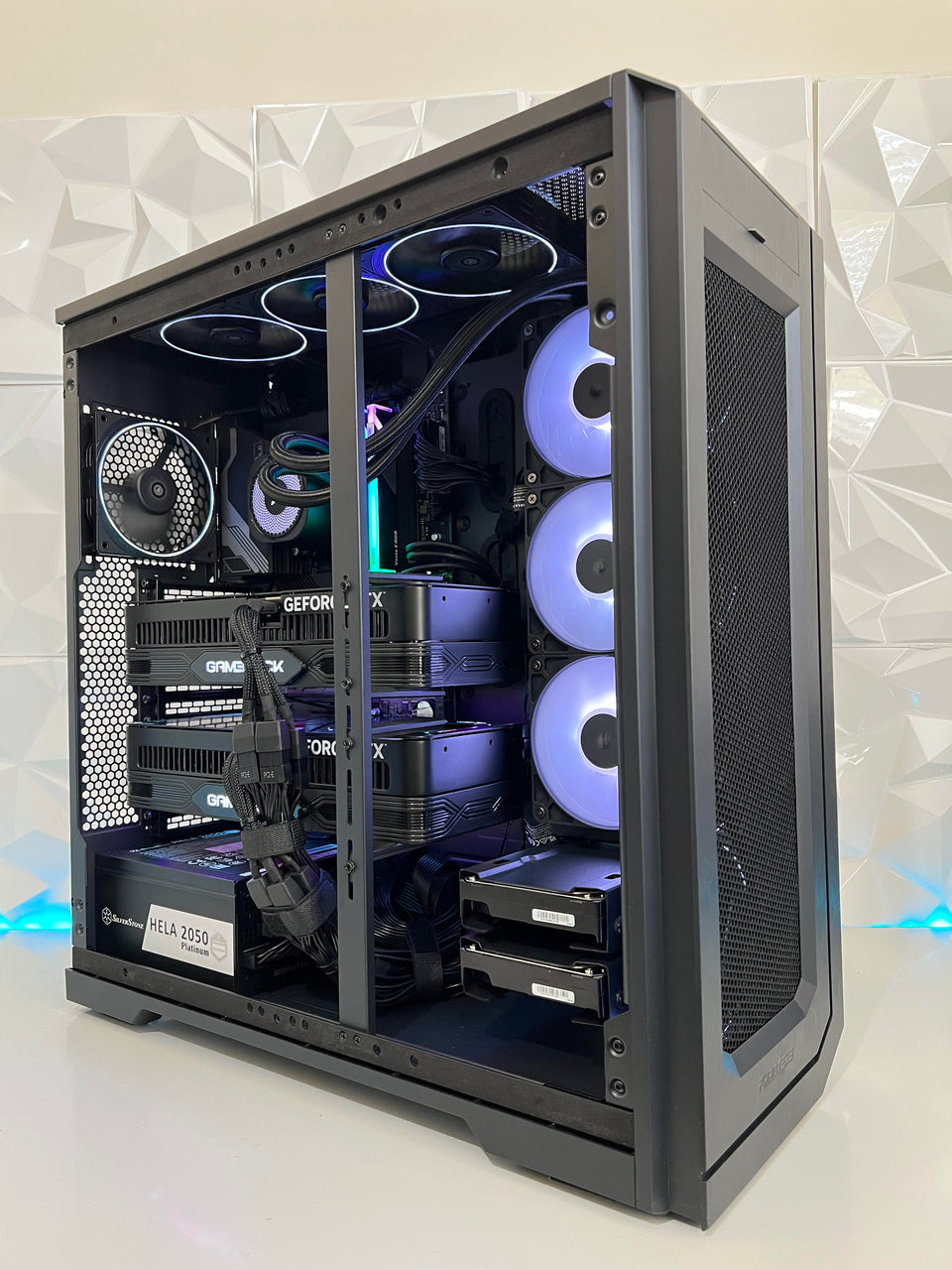 Phanteks Deep-Learning AI PC - R9-9900X3D - Dual RTX 5090s - 128GB RAM - 2TB SSD