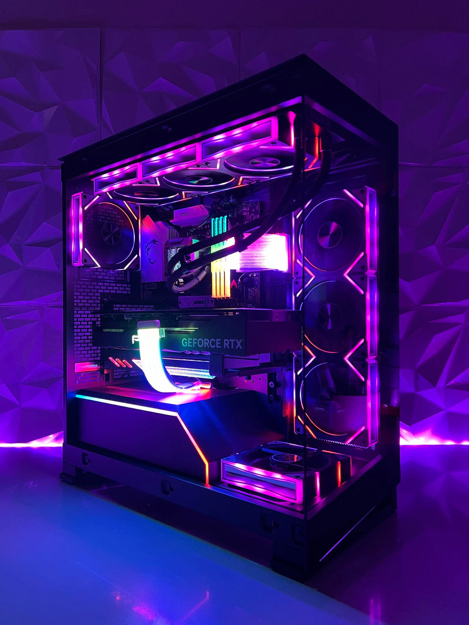 PHANTEKS ASTRALIS PC - RTX 5080 16GB - R7-7800X3D - 9950X3D - Intel Ultra