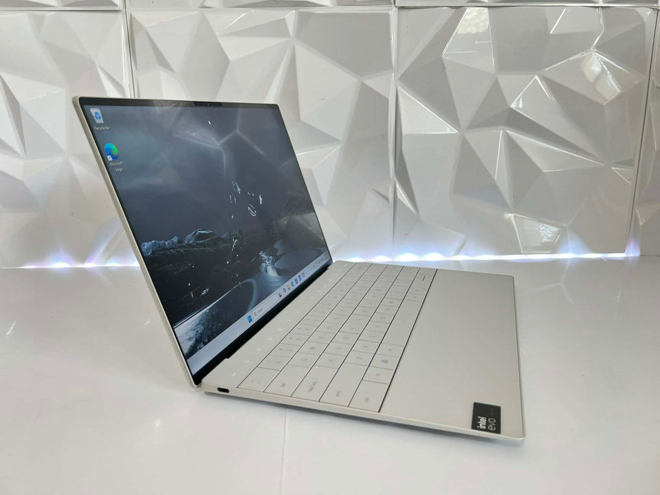 (RRP $2799) Dell XPS 13 9430 Laptop - Ultra 7-155H - 32GB RAM - 1TB SSD - FHD+ 120Hz