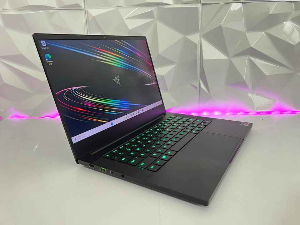 Razer Blade 14 Laptop - Ryzen 9-5900X - RTX 3070 - 16GB RAM - 512GB SSD - 2K 165Hz