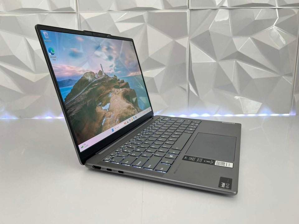 Lenovo Yoga Slim 7i - Ultra 7 155H - 32GB RAM - 1TB SSD - OLED - 1Y WTY