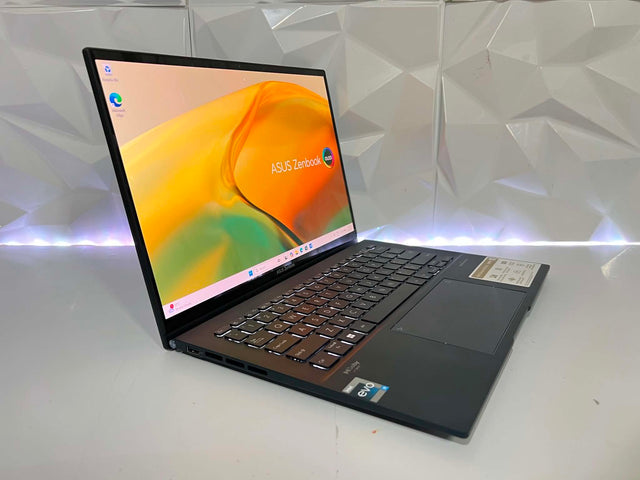 Asus Zenbook 14 TS - i9-13900H - 16GB DDR5 - 1TB Gen4 SSD - 2.8K OLED - 6M WTY