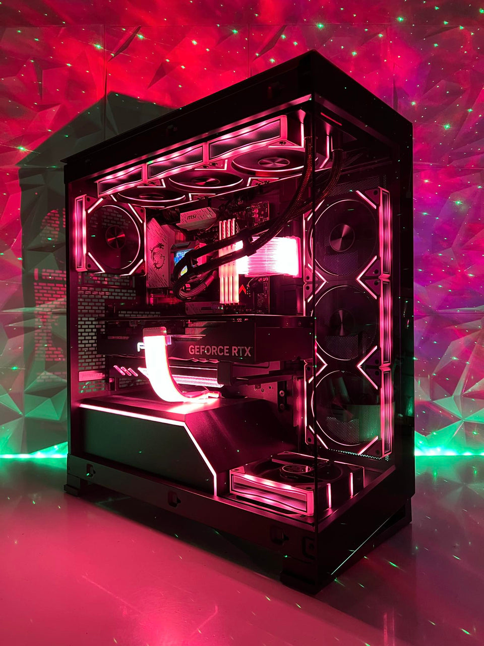 PHANTEKS ASTRALIS PC - RTX 5080 16GB - R7-7800X3D - 9950X3D - Intel Ultra
