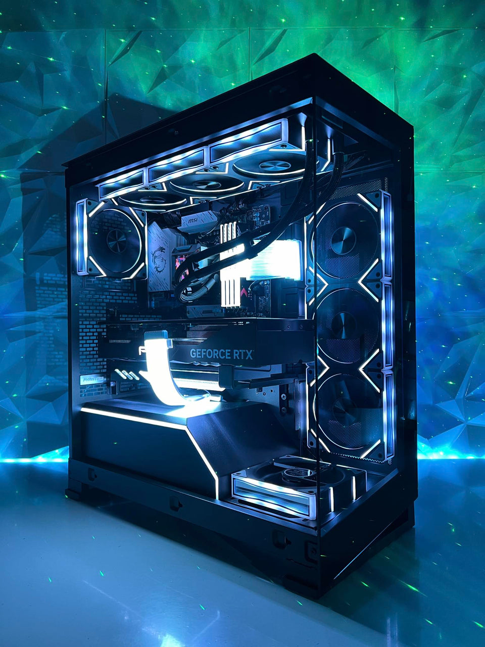 PHANTEKS ASTRALIS PC - RTX 5080 16GB - R7-7800X3D - 9950X3D - Intel Ultra