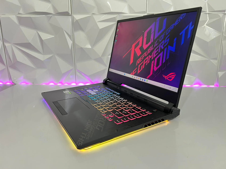Asus ROG Strix G15 Laptop - i7-10750H - RTX 2070 - 32GB RAM - 512GB SSD - 240Hz