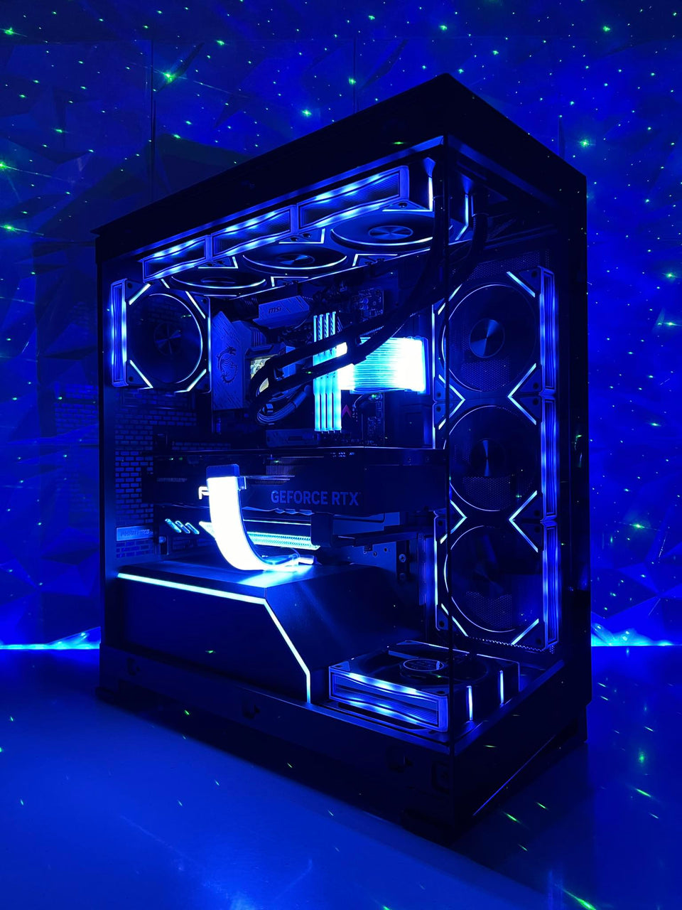 PHANTEKS ASTRALIS PC - RTX 5080 16GB - R7-7800X3D - 9950X3D - Intel Ultra