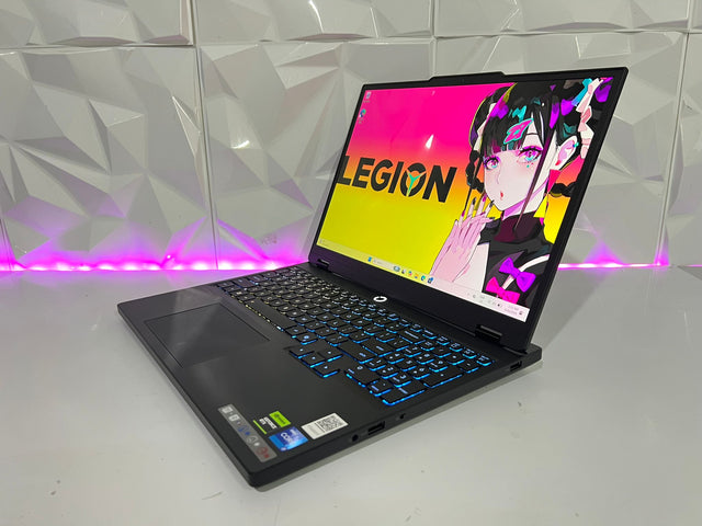 (EX-DEMO) Lenovo Legion 5 | i7-14700HX | RTX 5050 | 24GB DDR5 | 512GB SSD | OLED 165Hz
