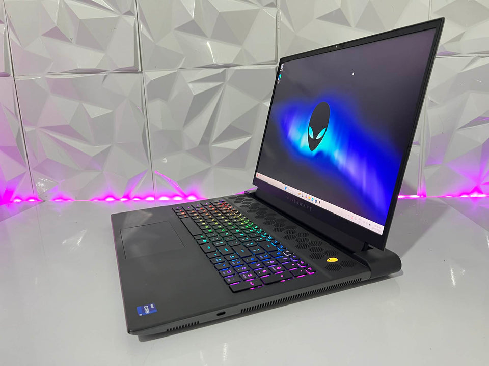 š„WEEKEND SALEš„Alienware M18 R2 - i9-14900HX - RTX 4080 - 64GB RAM - 3TB Gen4 SSD