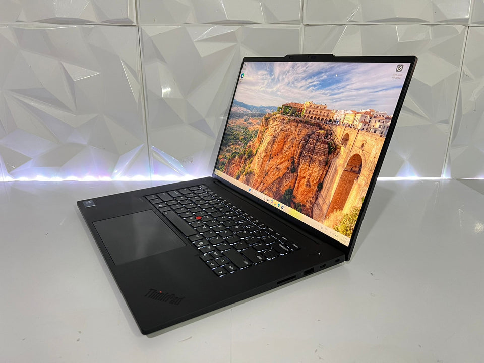 š„EOFYš„Lenovo Thinkpad P1 - Ultra 7 - 64GB RAM - RTX 2000 - 1TB - 2K 165Hz - WTY 11/27