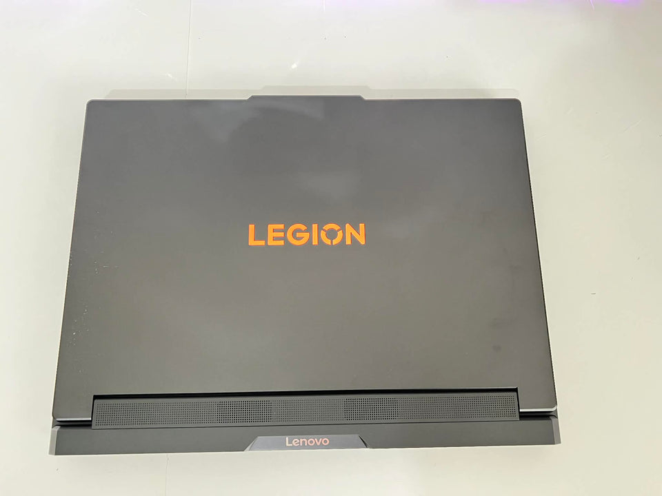 (ETA 12/06) Lenovo Legion Pro 7i – U9 275HX / 64GB DDR5 / 1TB Gen4 / RTX 5070 Ti 12GB / OLED 240Hz