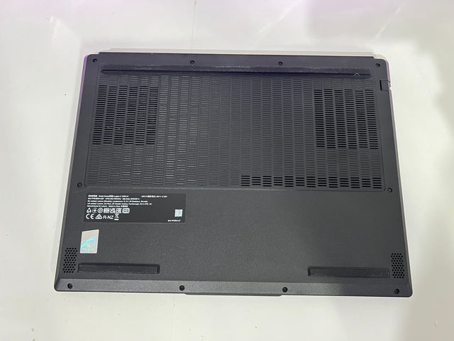 (EX-DEMO) Lenovo Legion 5 | i7-14700HX | RTX 5050 | 24GB DDR5 | 512GB SSD | OLED 165Hz