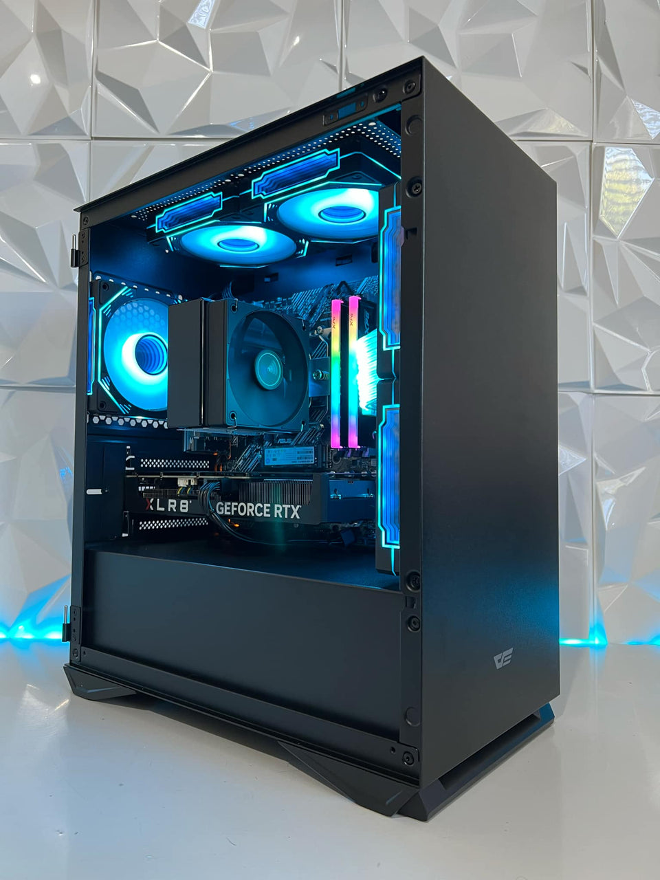 ❄️WINTER SALE❄️ DLM ONYX - RTX 5060 - 5060 Ti - RX 9060 XT - 5070 PC