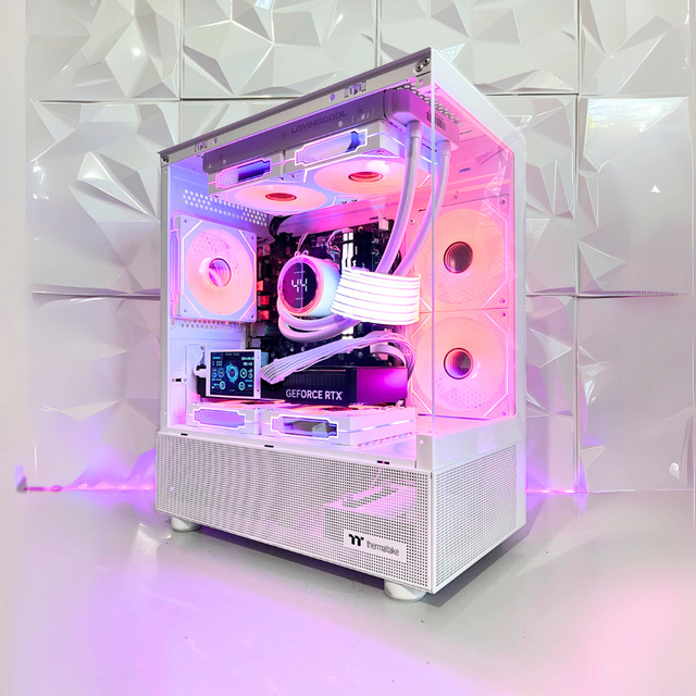 X SNOW 3 PC - RTX 5070/5070 Ti - R5-7500F – 7800X3D - 9800X3D
