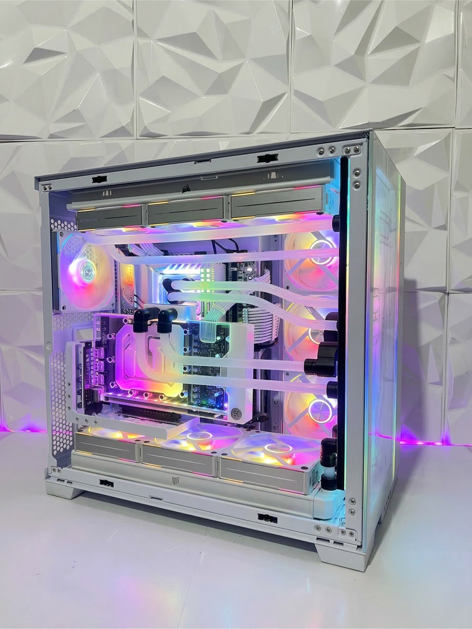 Lian Li Custom Loop PC - ROG RTX 4090 - i9-13900K - 64GB DDR5 - 6TB - Z790 APEX