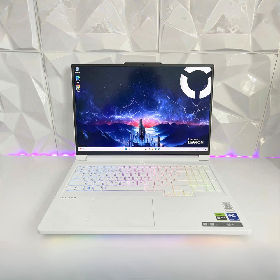 Lenovo Legion Pro 7i – Ultra 9 275HX / 32GB RAM / 1TB SSD / RTX 5070 / OLED 240Hz / 1Y