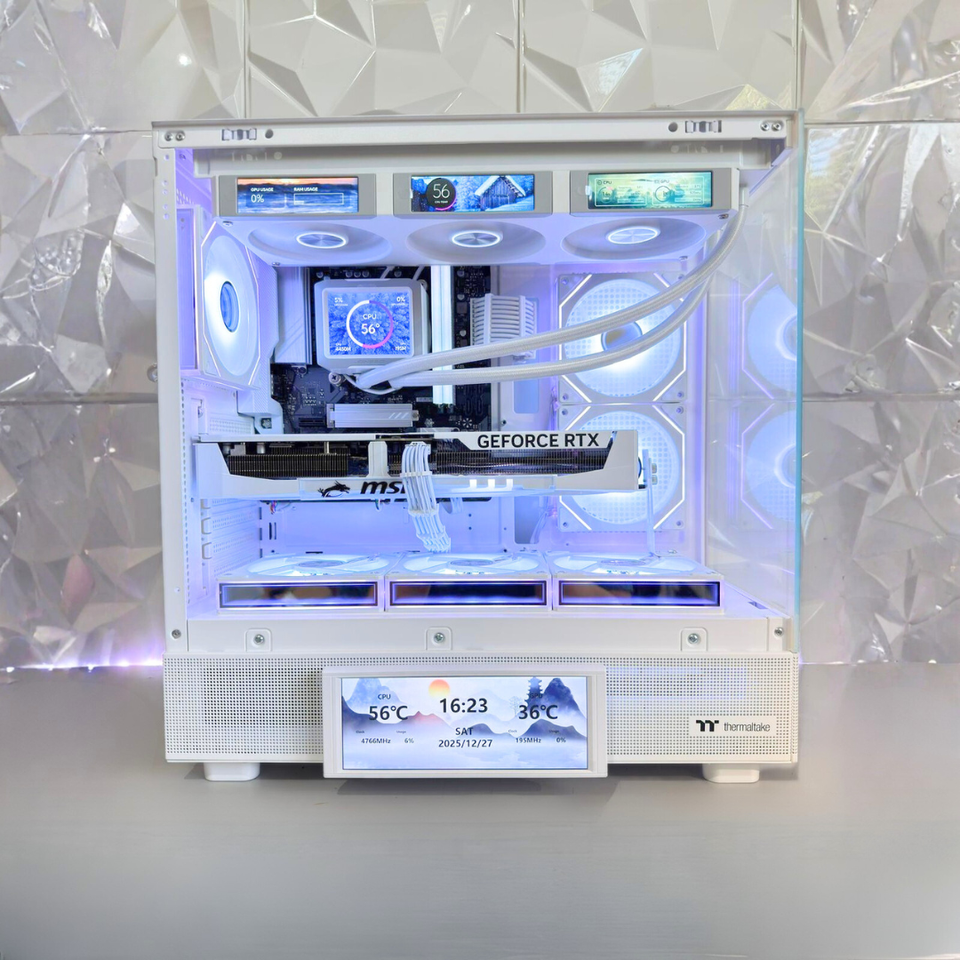 ☀️SUMMER SALE☀️AURORA VVS - RTX 5090 - RYZEN 9800X3D - 32GB RAM - 1TB SSD