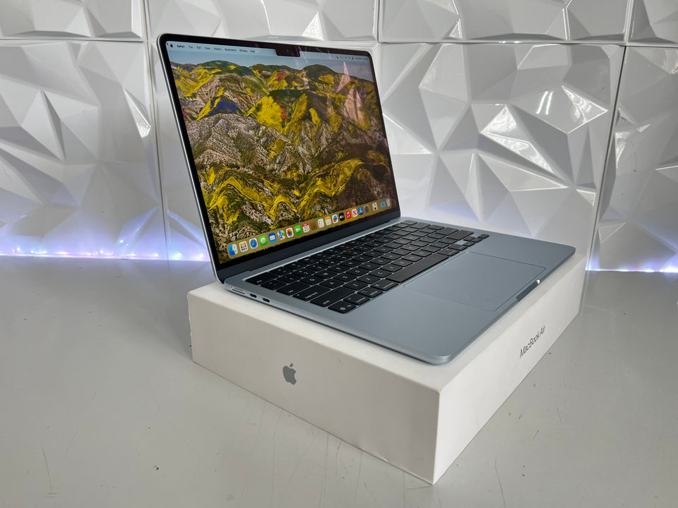 🔥BLACK FRIDAY🔥Macbook Air 13 2025 - M4 CPU - 24GB RAM - 1TB SSD - WTY 10/26