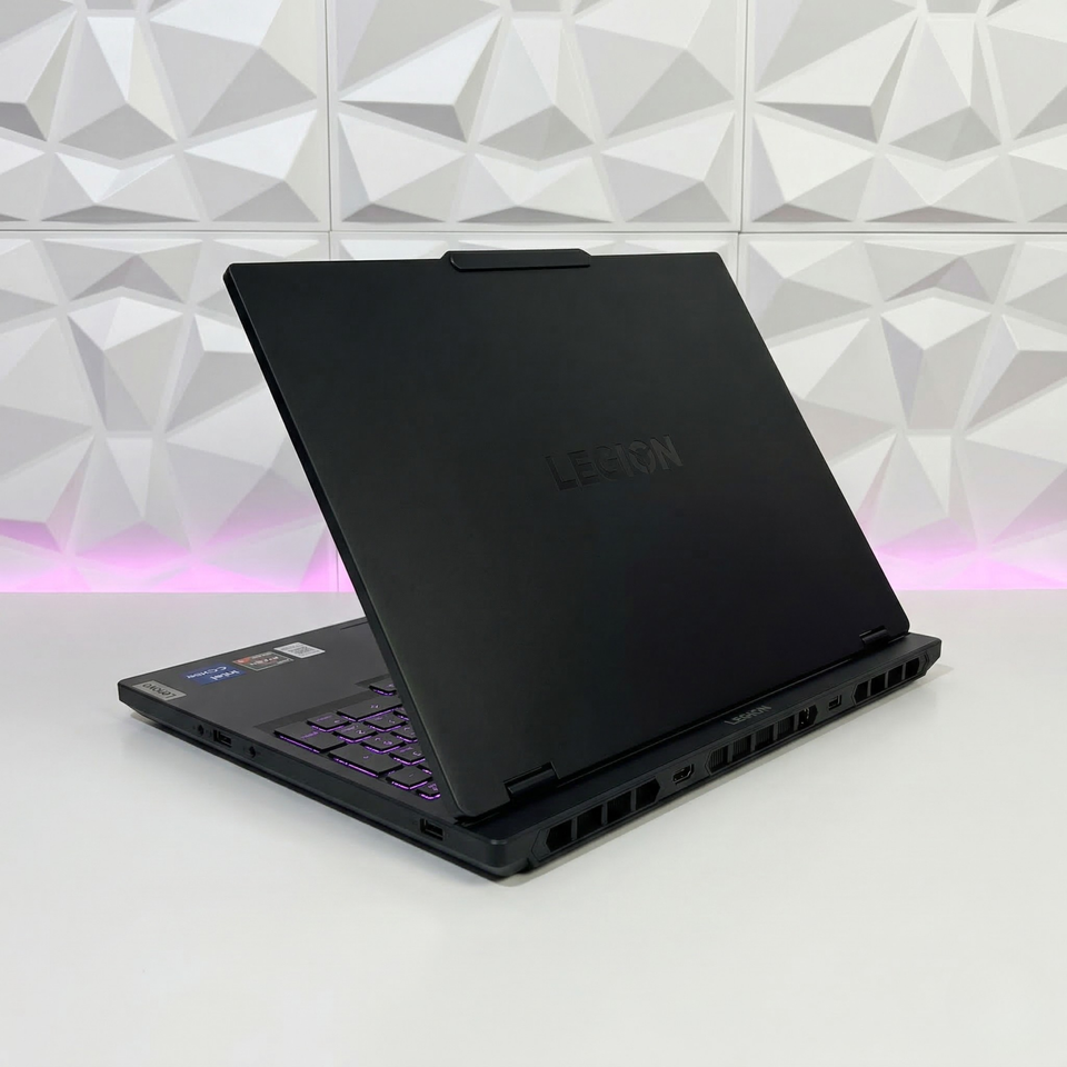 Lenovo Legion Pro 5 - R7-8745HX - 32GB DDR5 - RTX 5060 - 1TB SSD - 2K 165Hz - 1Y WTY