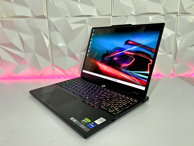Lenovo Legion 5i – i9-14900HX / 32GB RAM / 1TB SSD / RTX 5070 / OLED / 1Y