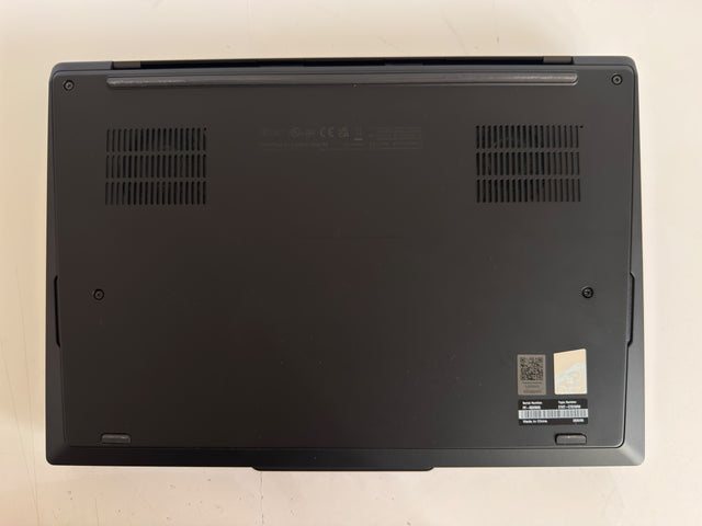 Lenovo X1 Carbon Aura G14 - Intel X7 358H - 64GB RAM - 1TB Gen5 - 2.8K OLED 120Hz