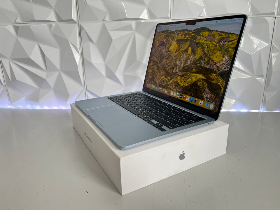 🔥BLACK FRIDAY🔥Macbook Air 13 2025 - M4 CPU - 24GB RAM - 1TB SSD - WTY 10/26