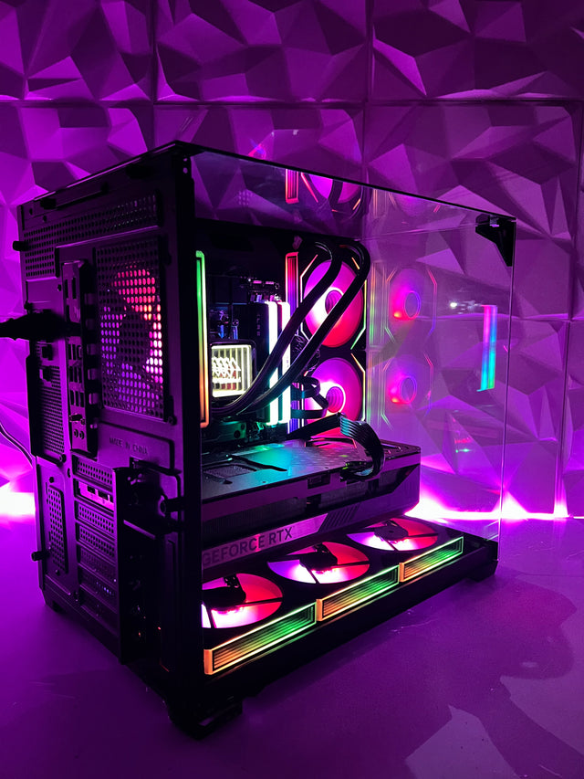 SS12 PC - RYZEN 7-7800X3D - RTX 5070 Ti 16GB - 32GB RAM - 2TB SSD