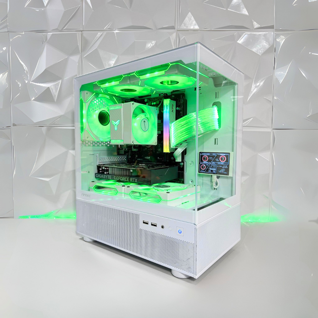 ANTEC x SNOW PC - RTX 5070 12GB - R5-7500F - 7800X3D - 9800X3D