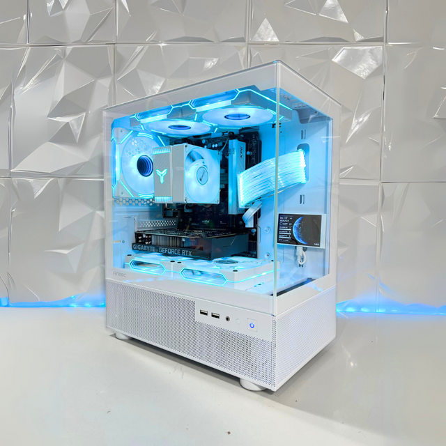ANTEC x SNOW PC - RTX 5070 12GB - R5-7500F - 7800X3D - 9800X3D