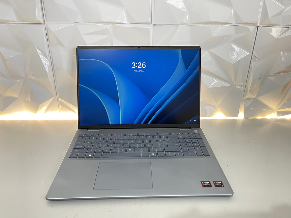(WTY 01/2026) Dell Inspiron 16 5645 Laptop - R7-8840U - 16GB - 1TB SSD - Radeon 780M