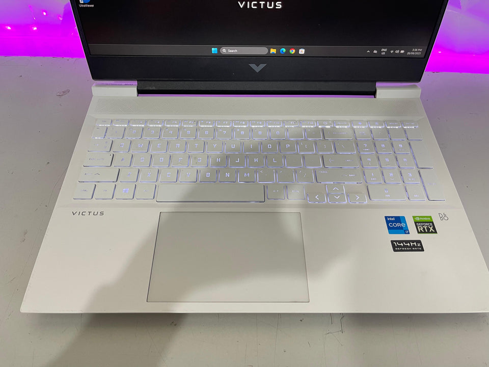 (FREE SHIP) HP Victus 16 Laptop - i7-11800H - RTX 3060 - 32GB RAM - 1TB SSD - 144Hz