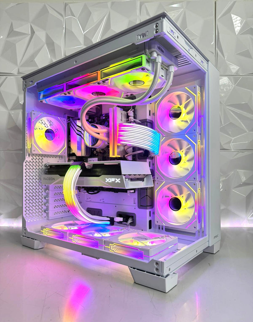 CONSTELLAR SNOW III PC - Ryzen 7-9800X3D - RX 9070 XT 16GB - 32GB RAM - 1TB SSD