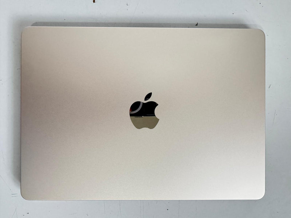 🔥BLACK FRIDAY🔥Macbook Air 13 2025 - M4 CPU - 16GB RAM - 256GB SSD - 4 Cycles