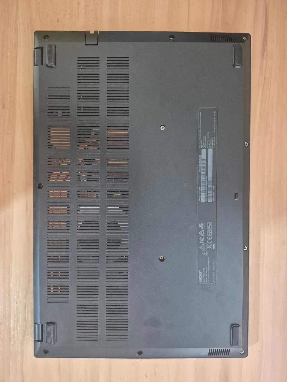 Acer Nitro V 15 - Intel Core i5-13420H - 32GB RAM - 512GB SSD - RTX 4050 - 144Hz