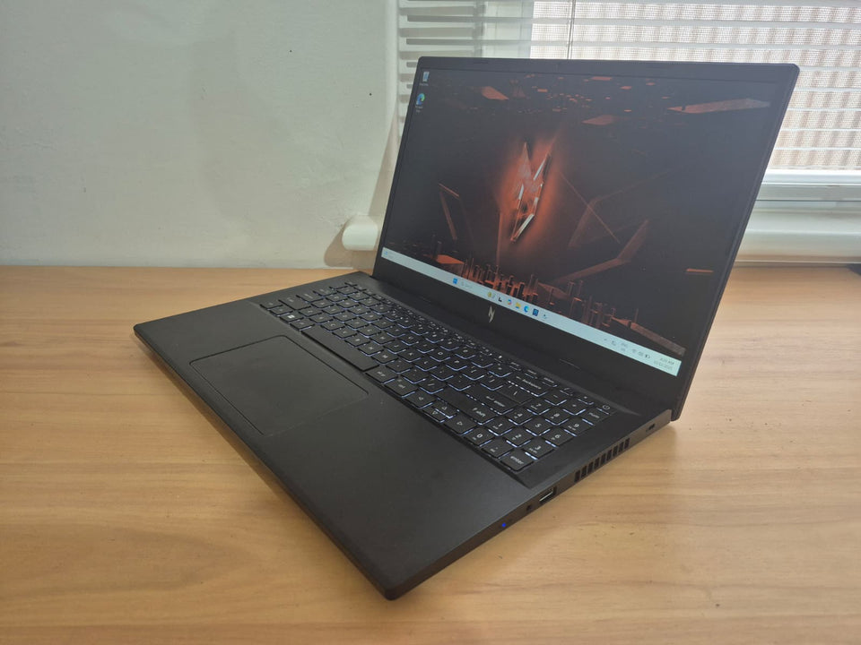 Acer Nitro V 15 - Intel Core i5-13420H - 32GB RAM - 512GB SSD - RTX 4050 - 144Hz