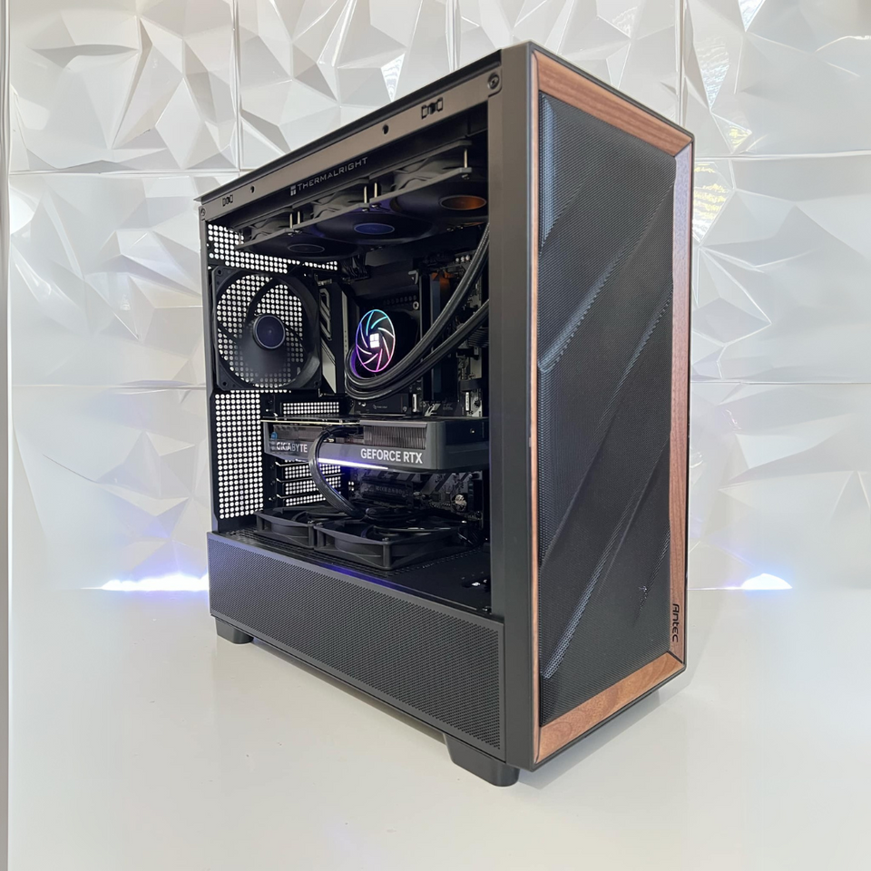 ANTEC WOOD PC - RTX 5090 - Ryzen 9-9950X3D - 64GB DDR5 - 2TB Samsung 990 Pro