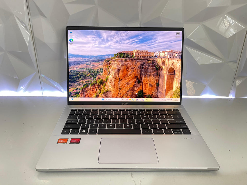 (FREE SHIP) Acer Swift Go 14 OLED - Ryzen 7-7840HS - 16GB DDR5 - 1TB SSD - 2K OLED